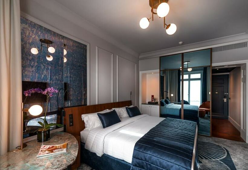 스탠다드 룸 퀸사이즈 침대, M Social Hotel Paris Opera