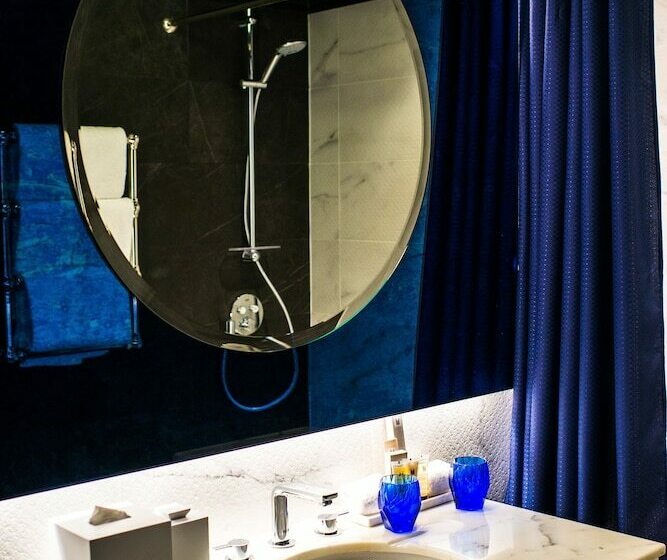 스탠다드 룸 퀸사이즈 침대, M Social Hotel Paris Opera