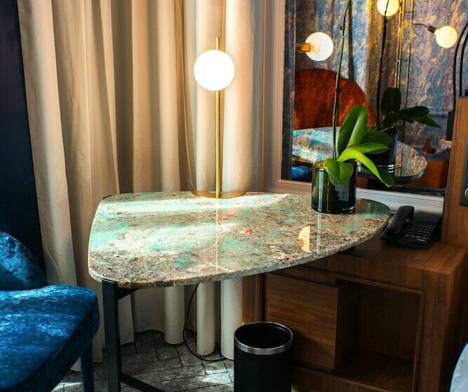 스탠다드 룸 퀸사이즈 침대, M Social Hotel Paris Opera