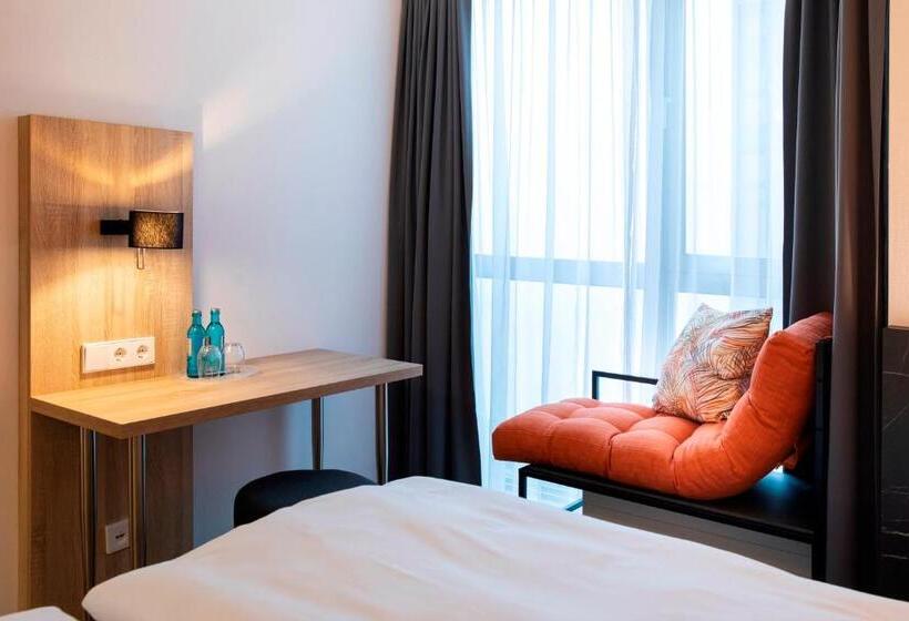 Номер бизнес-класса, Achat Hotel Stuttgart Airport Messe