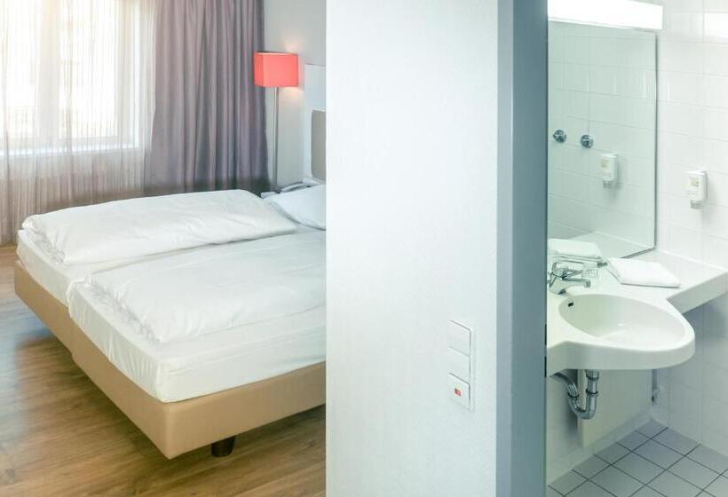 Номер Комфорт, Stuttgart Sindelfingen City By Tulip Inn