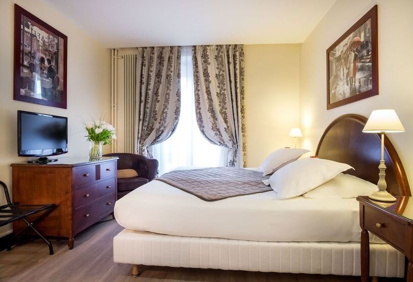 Superior Room, Waldorf Montparnasse