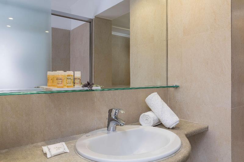 스탠다드 룸 측면 바다 전망, Best Western Plus Hotel Plaza