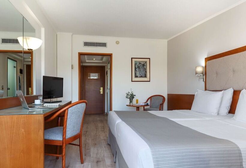 스탠다드 룸 측면 바다 전망, Best Western Plus Hotel Plaza