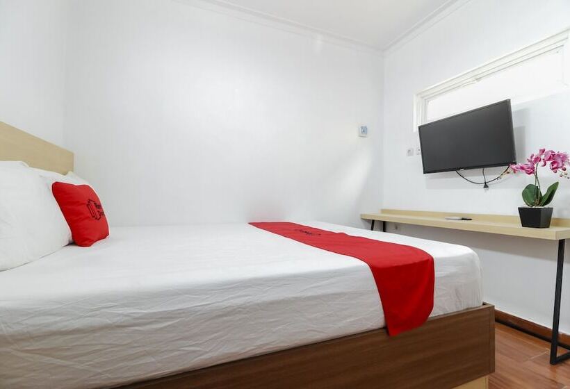Номер Стандарт, Reddoorz Plus Near Jogja Kembali Monument