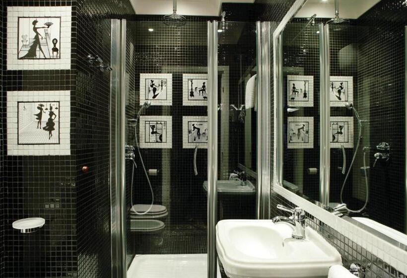 Habitación Estándar, Kennedy