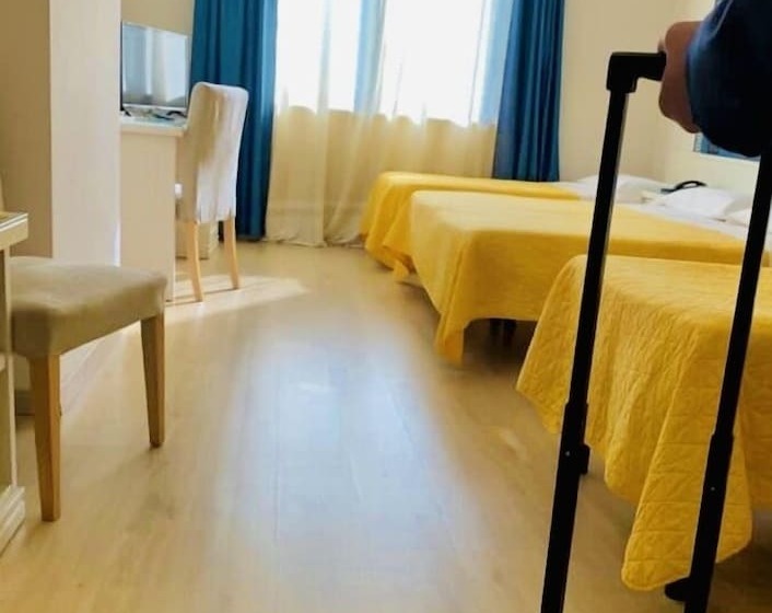 Номер Стандарт Трехместный, Il Grifo Hotel E Bisteccheria Toscana