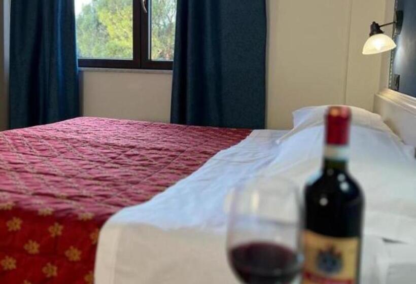 Номер Стандарт, Il Grifo Hotel E Bisteccheria Toscana