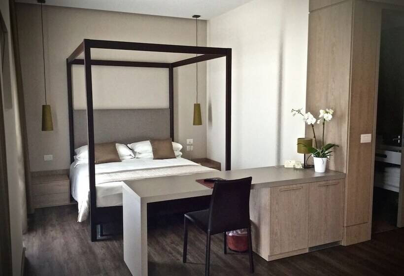 Quarto Quádruplo Premium, Principe Palace
