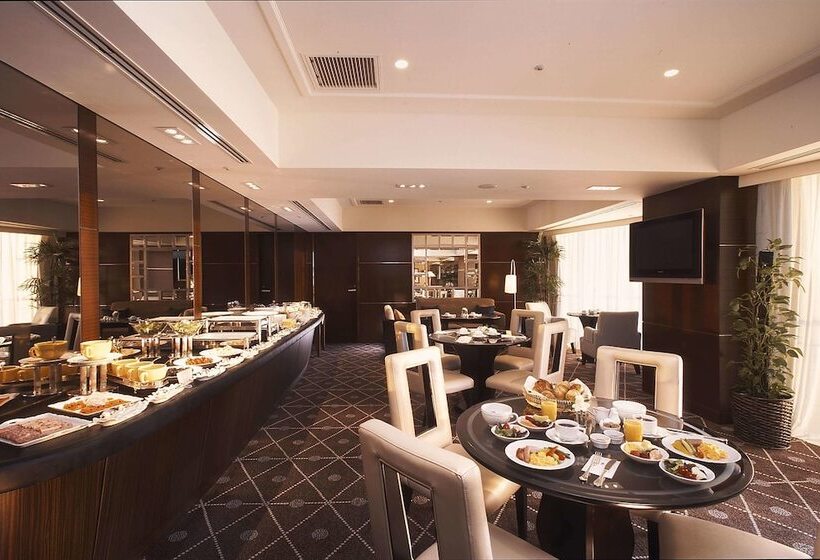 Номер Клуб, The Yokohama Bay Hotel Tokyu