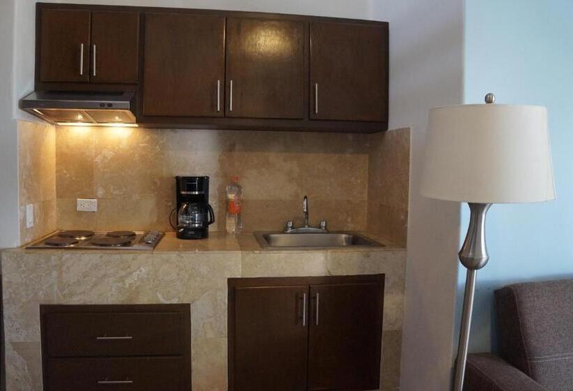 سوئیت با بالکن, & Suites El Moro