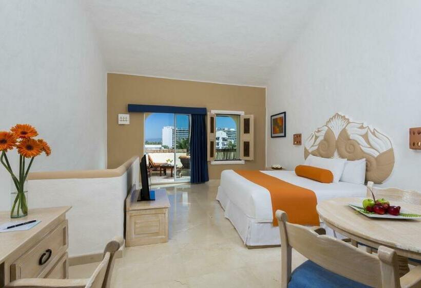 غرفة ديلوكس سرير كينج, Flamingo Vallarta Hotel & Marina