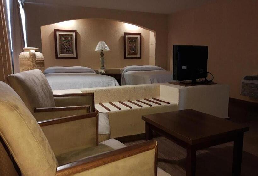 Quarto Superior, Las Palmas Midway Inn