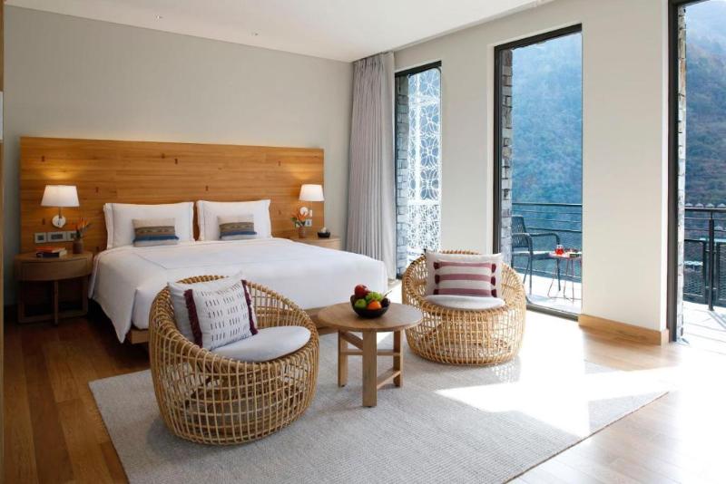带大床的小型套房, Taj Rishikesh Resort & Spa, Uttarakhand