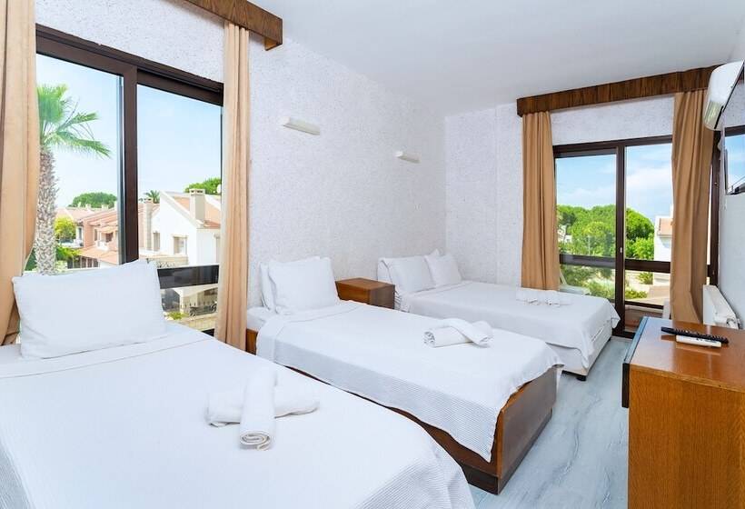 Четырехместный Номер Стандарт, Otel Kabasakal
