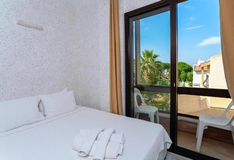 Четырехместный Номер Стандарт, Otel Kabasakal