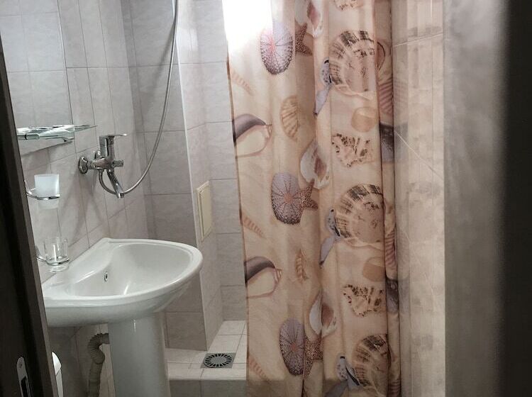 Quarto Estandar, Guest House Na Tsvetochnoy