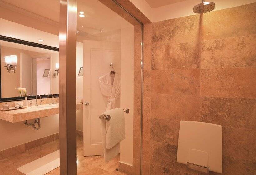 Полулюкс Клуб, Miraflores Park, A Belmond Hotel, Lima