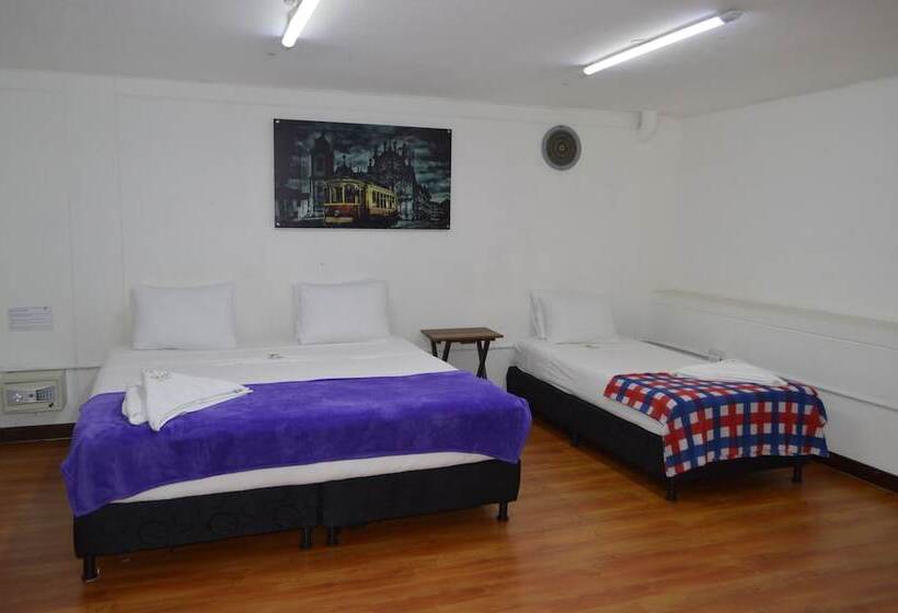 اتاق لوکس, Poblado Guest House