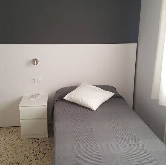 חדר סטנדרט יחיד, Hostal Can Joanet