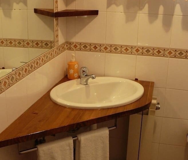 خانه 1 خوابه, Casas Rurales Telecabina Las Catifas