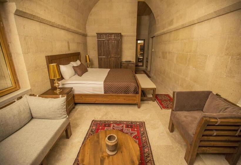 패밀리 룸, Helike Cave Suites