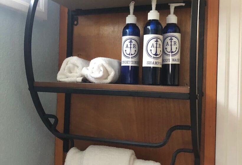 Quarto Familiar, Anchor Inn Resort