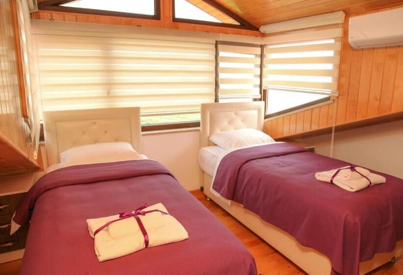 Апартаменты 1 Спальня Вид на Море, Royal Inn Seza Residence