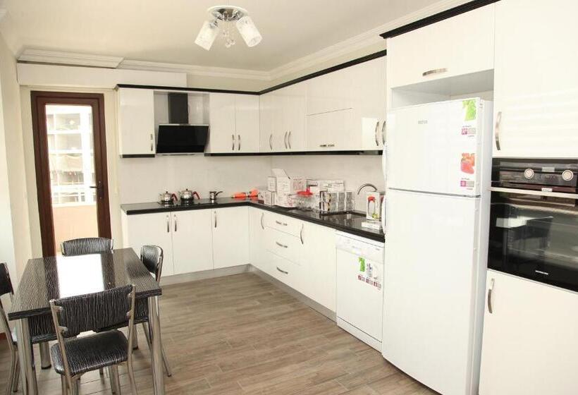 Апартаменты 3 Спальни, Royal Inn Seza Residence