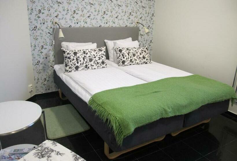 Standardrum Delat Badrum, Gamla Televerket B&b