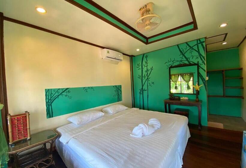 بانگلوی استاندارد با چشم‌انداز دریا, Kinnaree Resort Koh Kood
