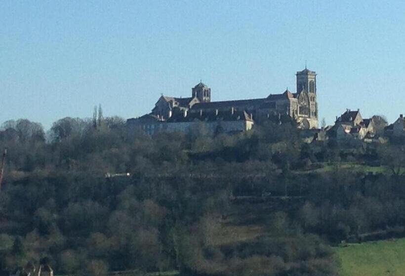 Индивидуальный Номер Классика, Le Relais Du Morvan