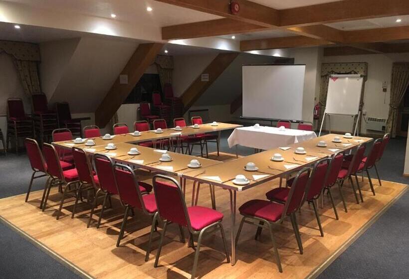 Номер Economy Индивидуальный, The Abbey Hotel And Conference Centre