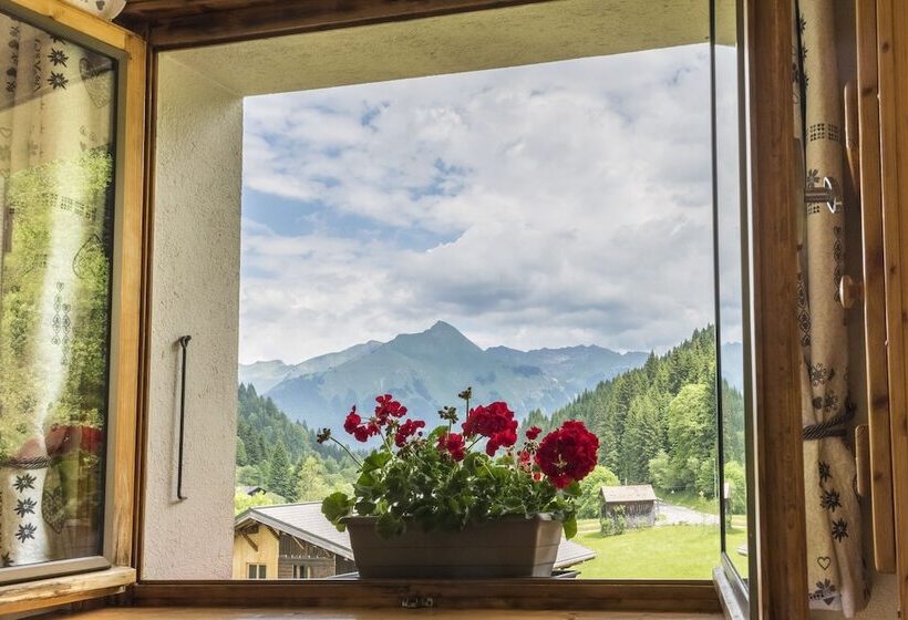 Семейный Номер, Chalet Bluebell