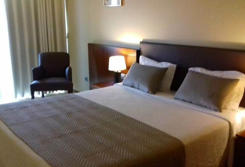 Номер Стандарт Трехместный, Santana Hotel & Spa