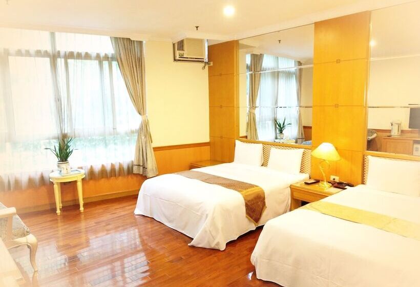 اتاق استاندارد چهار تخته, Jenq Yang Hotspring