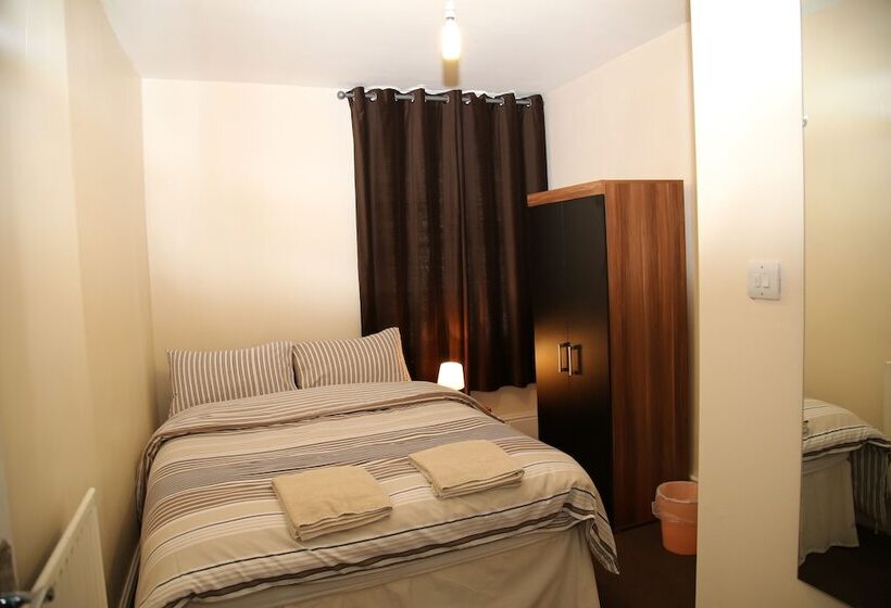 Номер Стандарт, Portsmouth Budget Hotels   All Rooms Are En Suite