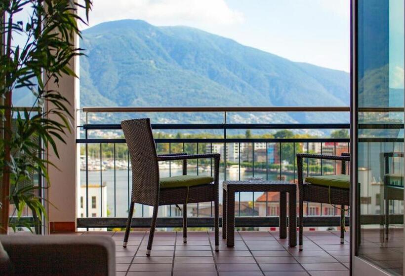 Superior room with lake view, Tertianum Residenza Hotel & Ristorante Al Parco