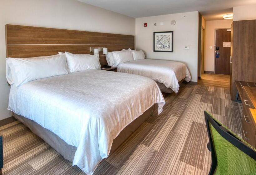 适合残疾人使用的标准间, Holiday Inn Express & Suites   Omaha Downtown   Airport, An Ihg