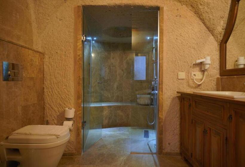 バルコニー付スイート, Maya Cave
