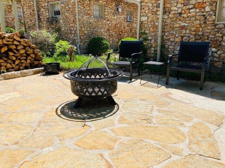 Люкс Кровать Кинг, Rock Cottage Gardens B&b