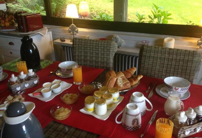 2 Bedrooms Suite Garden View, Les Chaumières Du Pays D Auge
