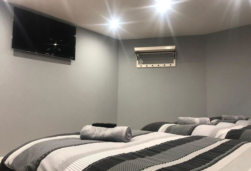 Номер Стандарт Трехместный, Brownlows Inn