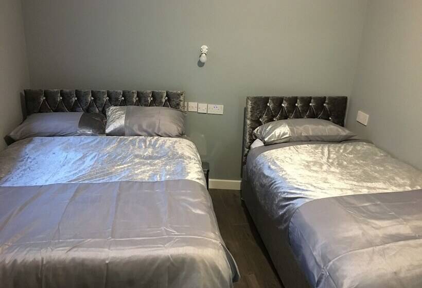 Quarto Familiar, Brownlows Inn