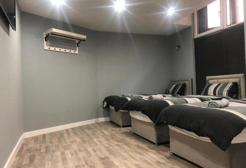 Номер Стандарт Трехместный, Brownlows Inn
