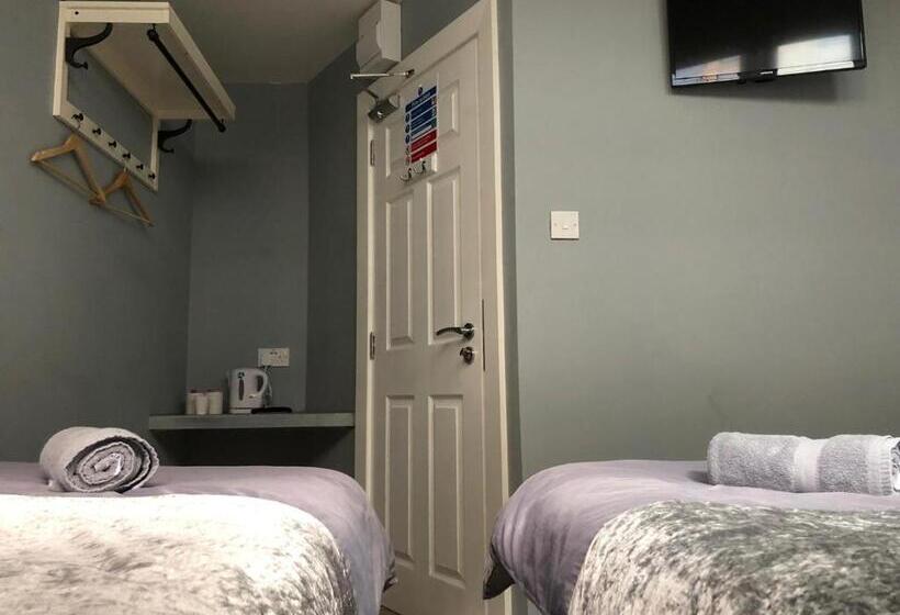 Семейный Номер, Brownlows Inn
