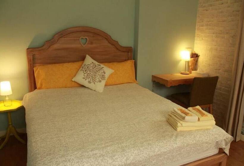 اتاق استاندارد, Fun House Spa B&b
