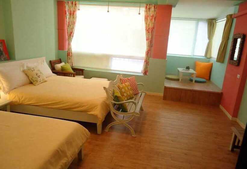 اتاق استاندارد چهار تخته, Fun House Spa B&b