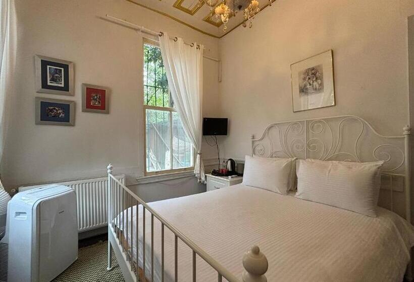 Quarto Estandar, No16 Ada