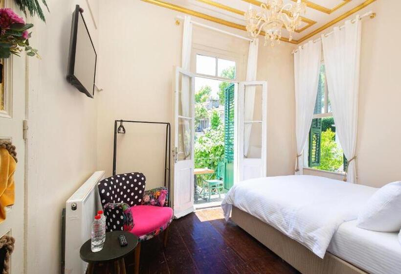 Quarto Estandar Cama King, No16 Ada